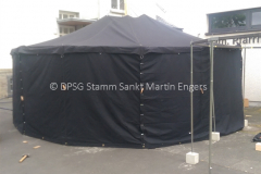 Zeltkonstruktion und Grill2