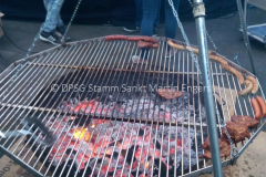 Zeltkonstruktion und Grill7